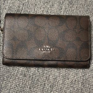 Coach iPhone wallet